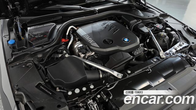 BMW 5-Series 2025 — photo 6