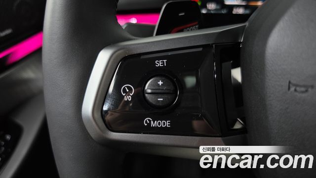 BMW 5-Series 2025 — photo 22