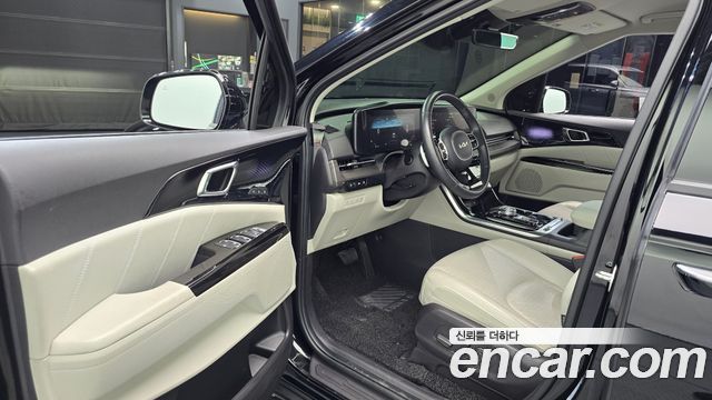 Kia Canival 2023 — photo 13