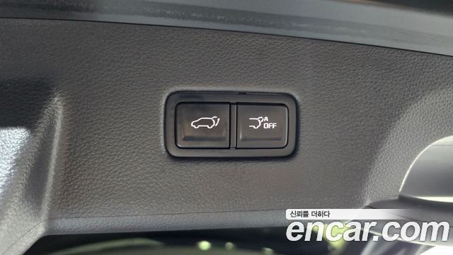 Kia Canival 2023 — photo 24
