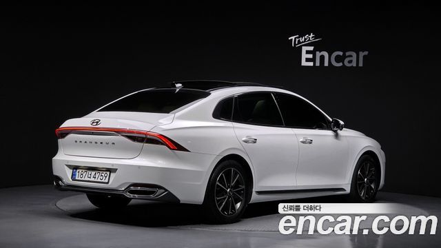 Hyundai Grandeur 2023 — photo 2