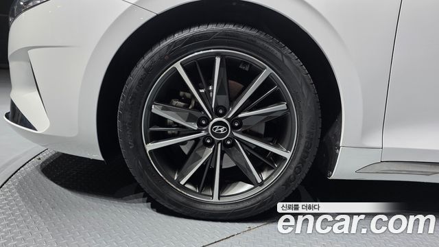 Hyundai Grandeur 2023 — photo 5