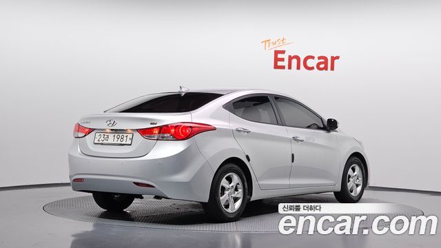 Hyundai AVANTE 2013 — photo 2