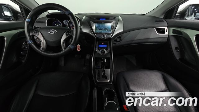 Hyundai AVANTE 2013 — photo 7