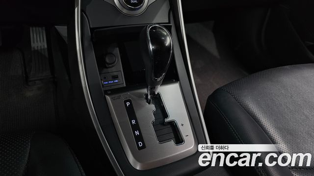 Hyundai AVANTE 2013 — photo 9
