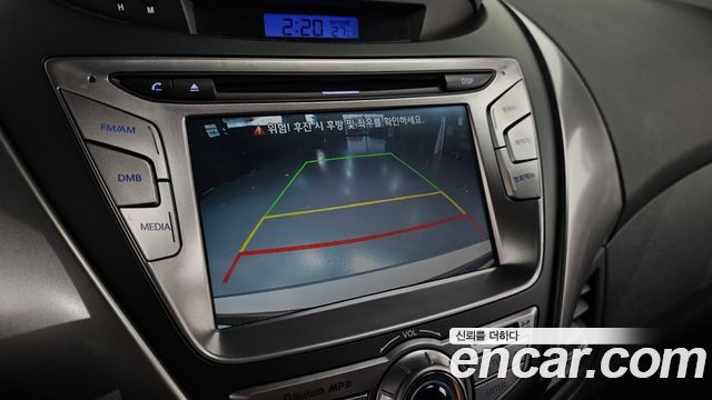 Hyundai AVANTE 2013 — photo 15