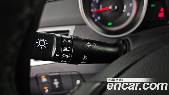 Hyundai AVANTE 2013 — photo 17