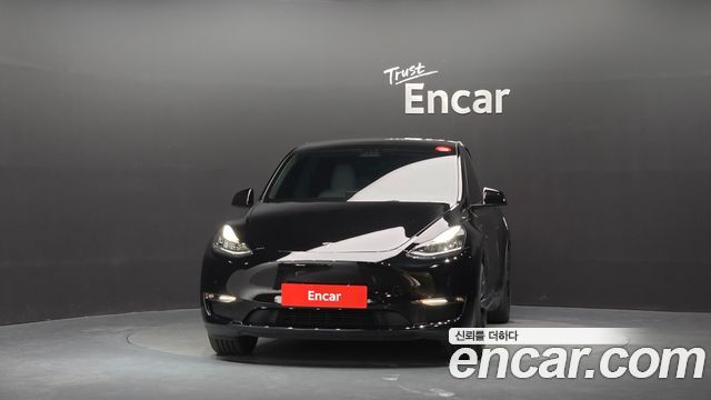 Tesla Model Y 2022 — photo 3