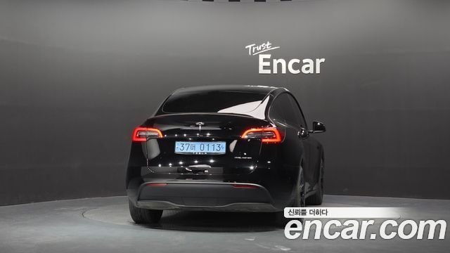 Tesla Model Y 2022 — photo 4