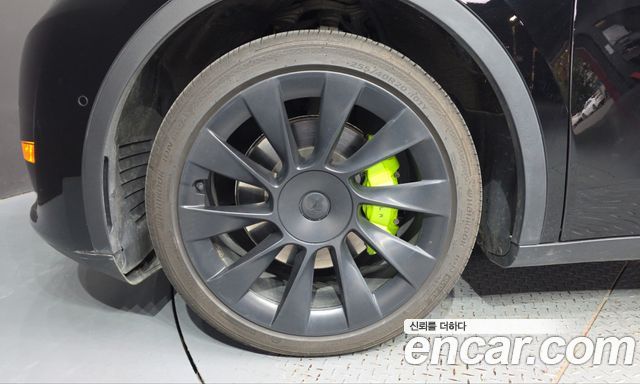 Tesla Model Y 2022 — photo 5