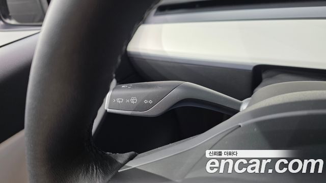 Tesla Model Y 2022 — photo 27