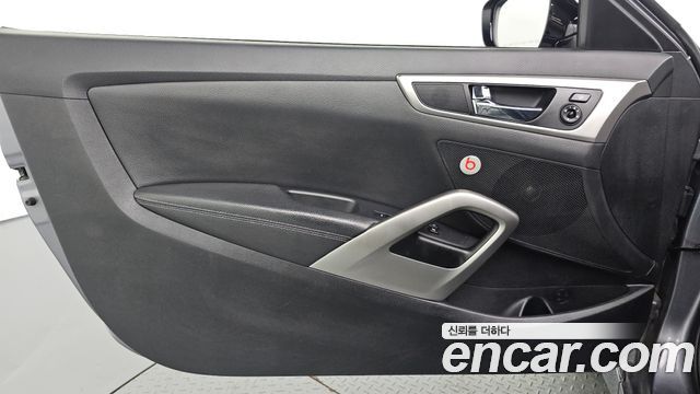 Hyundai Veloster 2014 — photo 14