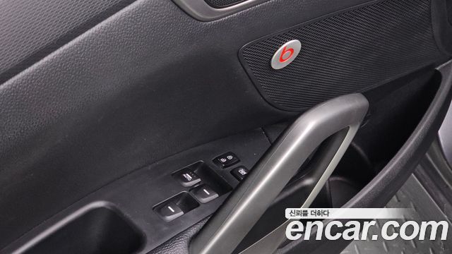 Hyundai Veloster 2014 — photo 29