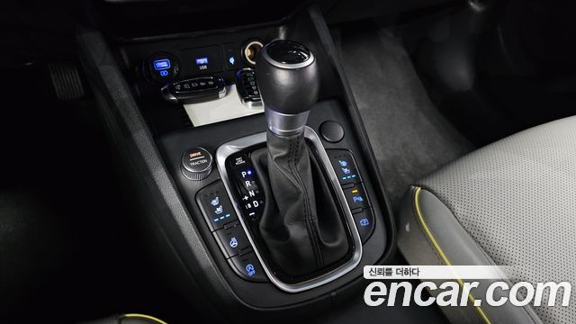 Hyundai Kona 2021 — photo 12
