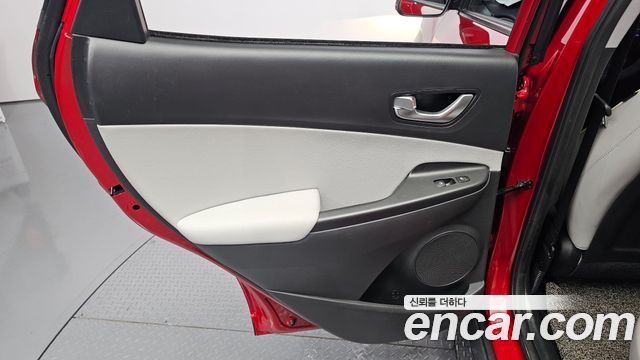 Hyundai Kona 2021 — photo 15