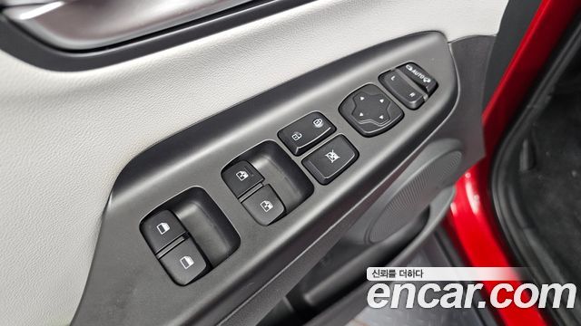 Hyundai Kona 2021 — photo 28