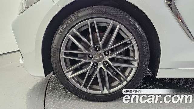 Genesis G70 2018 — photo 5