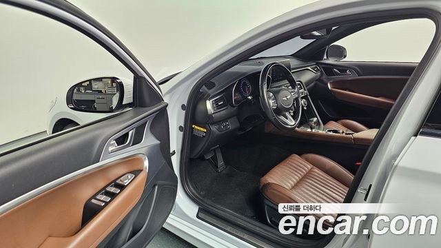 Genesis G70 2018 — photo 10