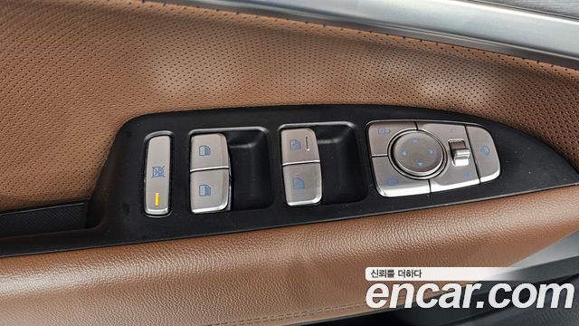 Genesis G70 2018 — photo 12