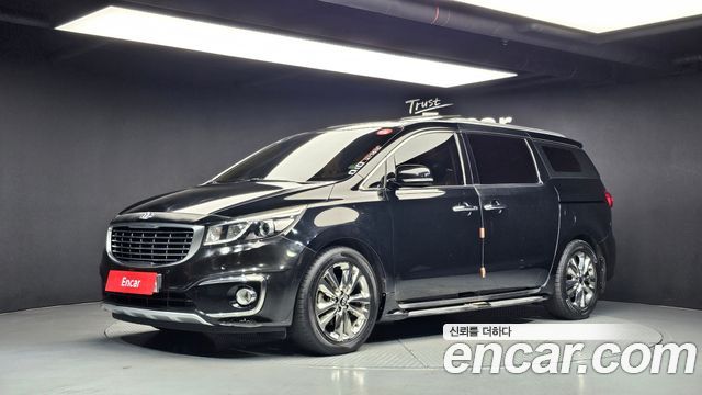 Kia Canival 2016 — photo 1