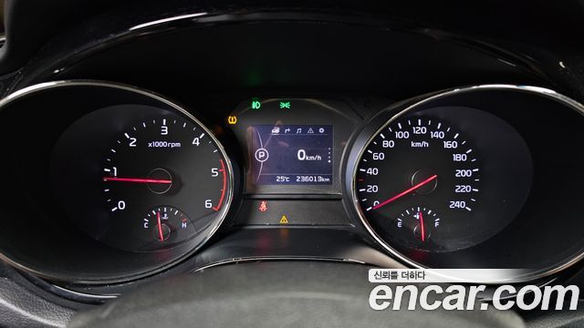 Kia Canival 2016 — photo 8