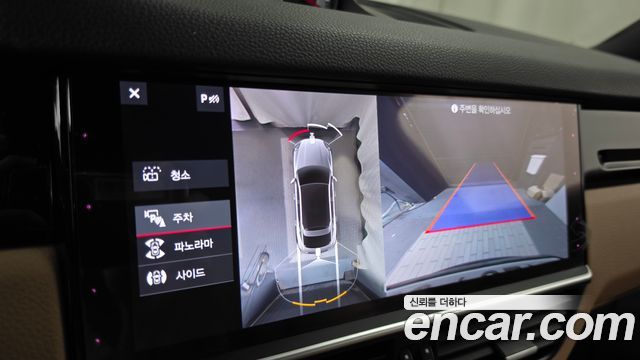 Porsche Cayenne 2020 — photo 21