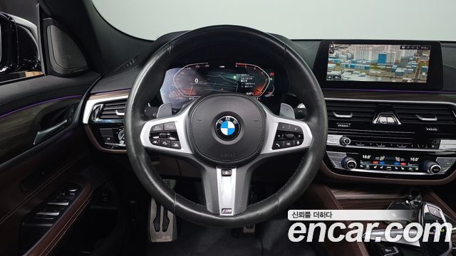 BMW Gran Turismo 2020 — photo 18
