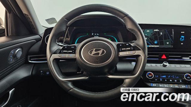 Hyundai AVANTE 2024 — photo 19
