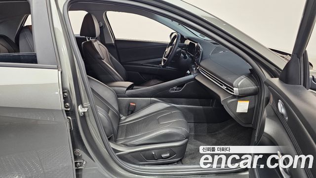 Hyundai AVANTE 2024 — photo 16