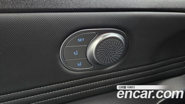 Hyundai AVANTE 2024 — photo 34
