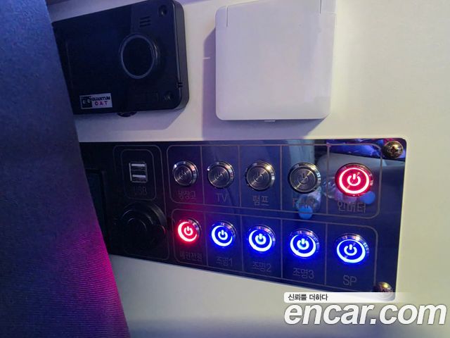Hyundai Starex 2020 — photo 13