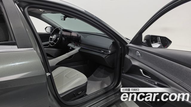 Hyundai AVANTE 2023 — photo 11
