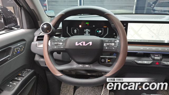 Kia EV9 2024 — photo 18
