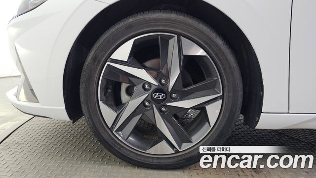 Hyundai AVANTE 2022 — photo 5