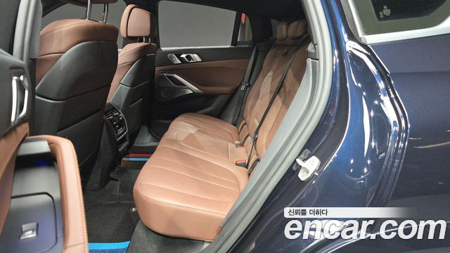 BMW X6 2021 — photo 18