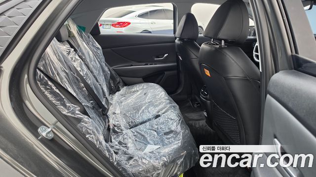 Hyundai AVANTE 2024 — photo 17