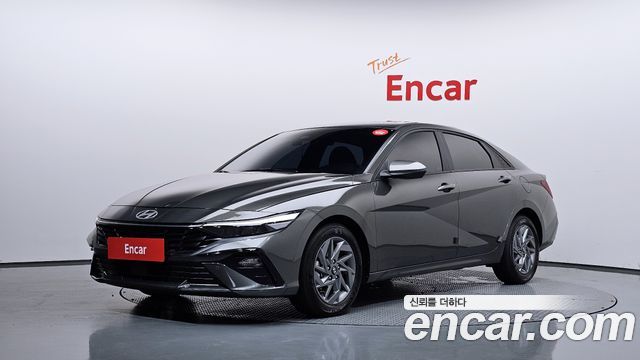 Hyundai AVANTE 2024 — photo 1