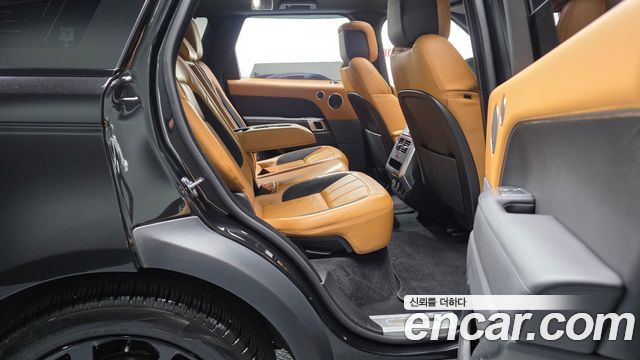 Land Rover Range Rover Sport 2019 — photo 17
