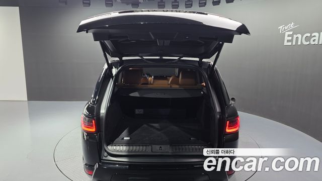 Land Rover Range Rover Sport 2019 — photo 24