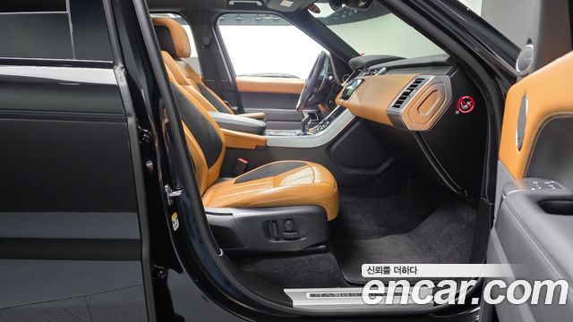Land Rover Range Rover Sport 2019 — photo 16