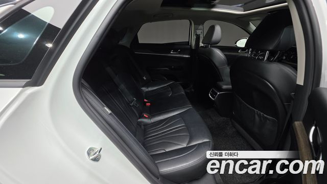 Kia K5 2020 — photo 31