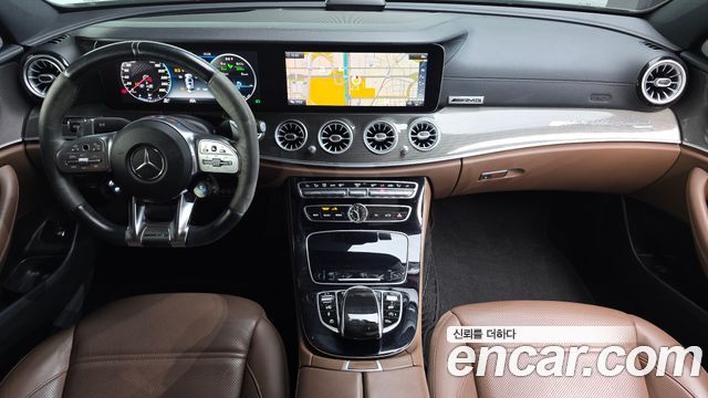 Mercedes-Benz E-Class 2019 — photo 10