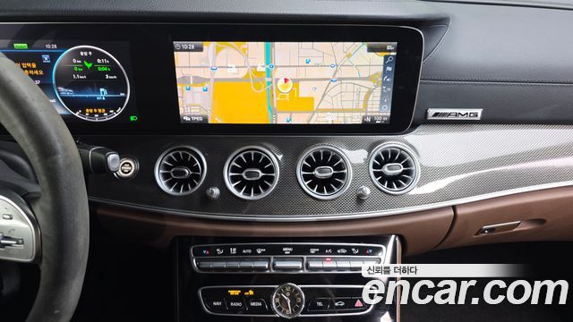 Mercedes-Benz E-Class 2019 — photo 20