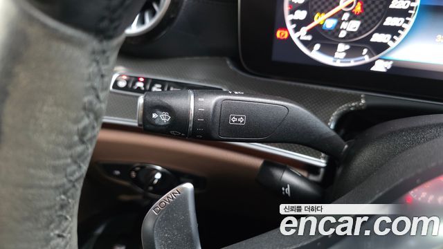 Mercedes-Benz E-Class 2019 — photo 28