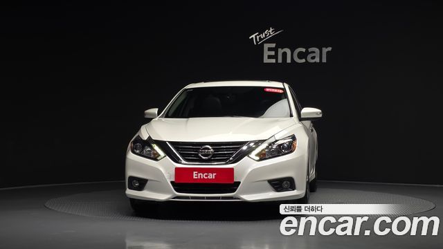 Nissan Altima 2017 — photo 3