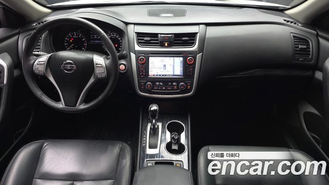 Nissan Altima 2017 — photo 10