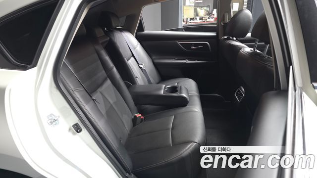 Nissan Altima 2017 — photo 18