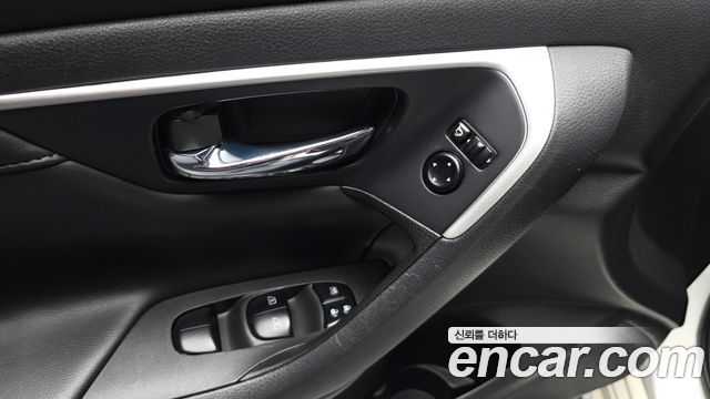 Nissan Altima 2017 — photo 30