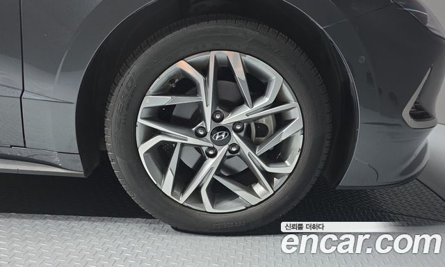 Hyundai Sonata 2020 — photo 31