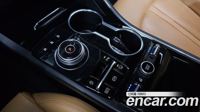 Kia K5 2022 — photo 9